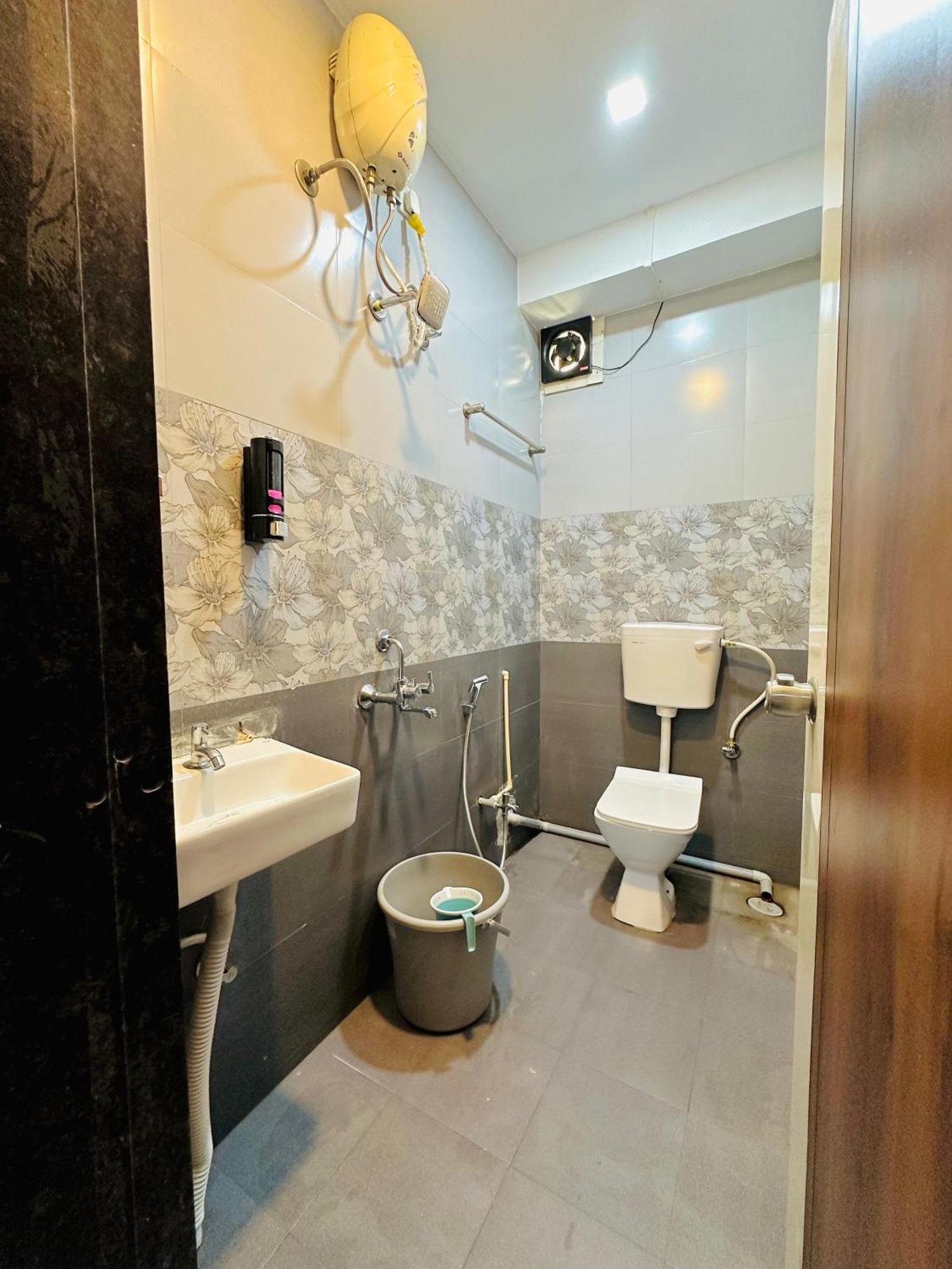 Hotel Elite Stay Pune Exterior foto